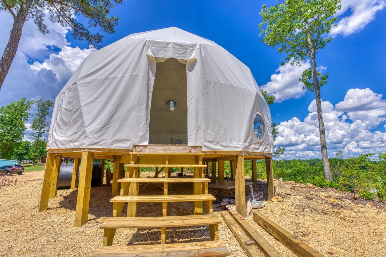 The Gemini-A Dreamy, Waterfront Tiny Cabin Rogersville エクステリア 写真