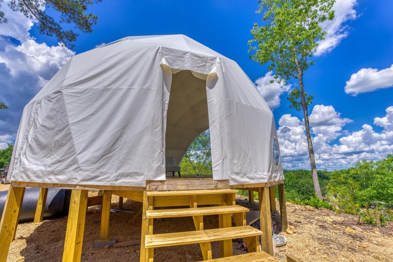 The Gemini-A Dreamy, Waterfront Tiny Cabin Rogersville エクステリア 写真